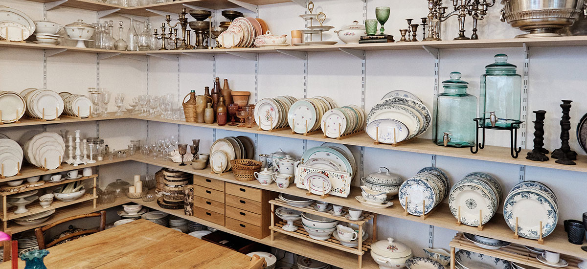 Location de vaisselle vintage &agrave; Paris : visitez notre showroom du 5e arrondissement